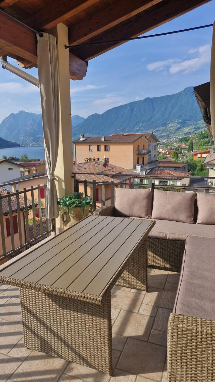 Romantic Lake View House Sulzano Bagian luar foto
